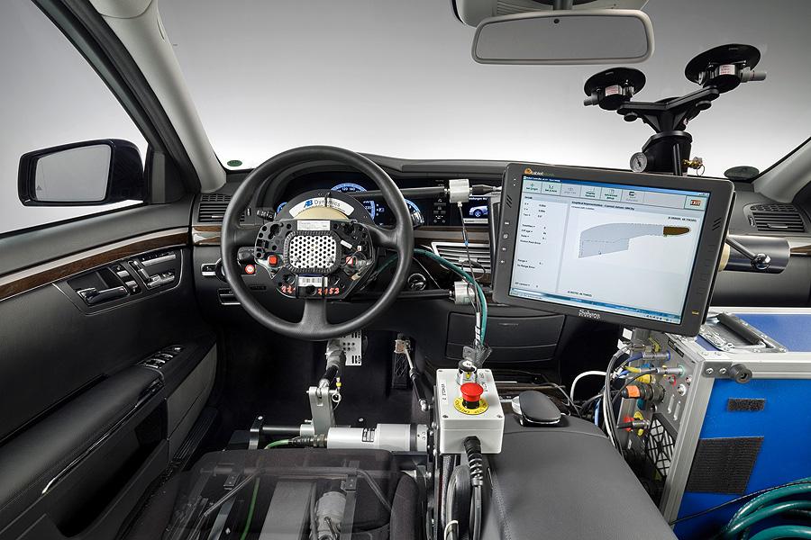 El aumento de componentes electrónicos en los coches hace que sean más delicados en caso de caerles un rayo.