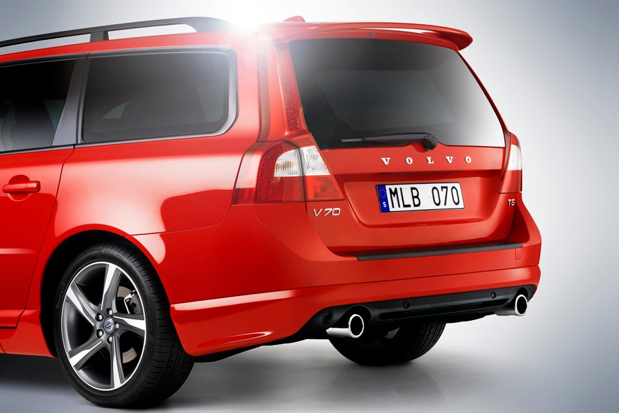 V70 R Design Se Rear Volvo actualiza los V70 y S80 | Autocasión