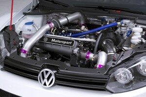Motor 2.5 turbo de 450 CV de potencia.