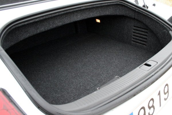 Maletero del Audi TT Roadster 1.8 TFSI Maletero del Audi TT Roadster 1.8 TFSI