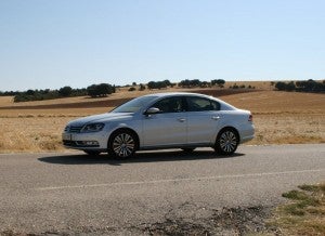 Volkswagen Passat TSI dinámica 2 En carretera, sorprende el silencio de rodadura del modelo. Fotos: Raúl de San Antonio.