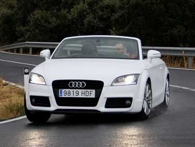 El nuevo Audi TT en movimiento El nuevo Audi TT en movimiento