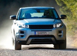 Range Rover Evoque Con la Land Rover Experience tus allegados podrán sentir lo que es conducir fuera de carretera.