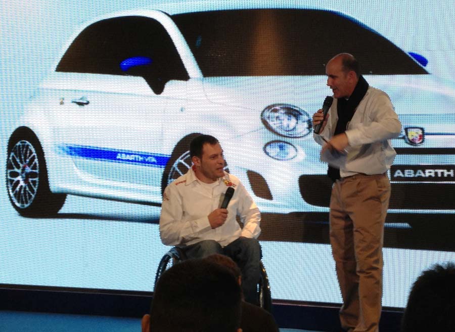 Abarth 500 Vita El piloto de rallys Albert Llovera ha sido el padrino de la presentación del Abarth 500 Vita.