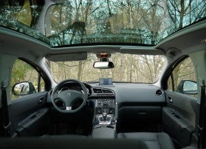 Peugeot 3008 Hybrid 4 Peugeot 3008 Hybrid 4, Quiñones, Rubén Fidalgo.
