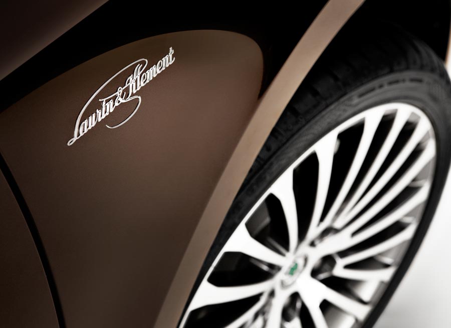 Skoda Superb Laurin Klement El logotipo L&K está presente en la carrocería de esta versión del Skoda Superb.