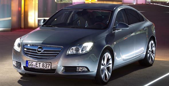 Opel Insignia BiTurbo, con 195 CV Opel Insignia BiTurbo, con 195 CV