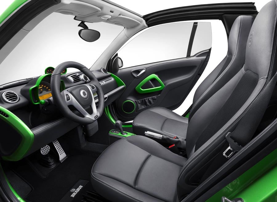 Brabus Electric Drive El interior del Electric Drive también ha sido totalmente transformado por Brabus.