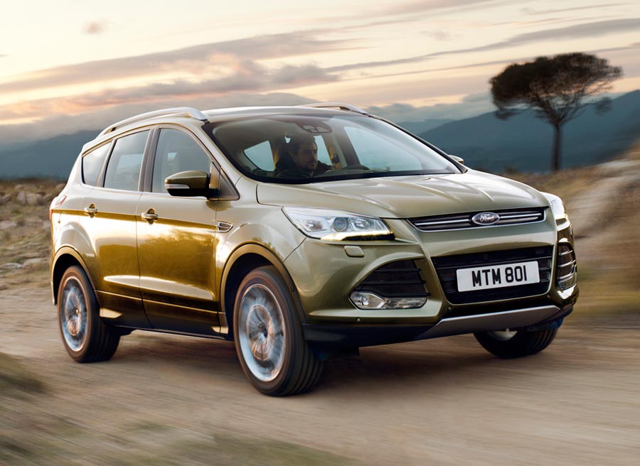 Ford Kuga El maletero del nuevo Ford Kuga se puede abrir sin utilizar las manos gracias a un sensor situado bajo el paragolpes trasero.