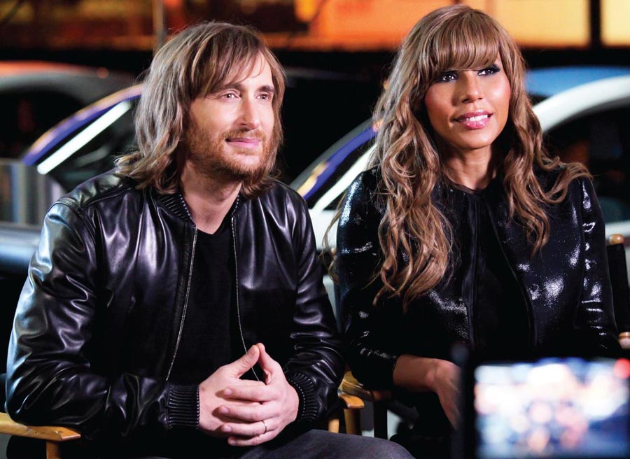 Renault y David Guetta A pesar de tener retirado el carnet en Francia, David Guetta ha sido elegido por Renault como embajador del nuevo Twizy.