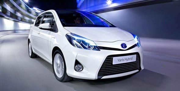 Toyota presenta el Yaris híbrido Toyota presenta el Yaris híbrido