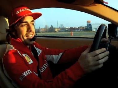 Alonso al volante del Ferrari F12 Berlinetta Alonso al volante del Ferrari F12 Berlinetta