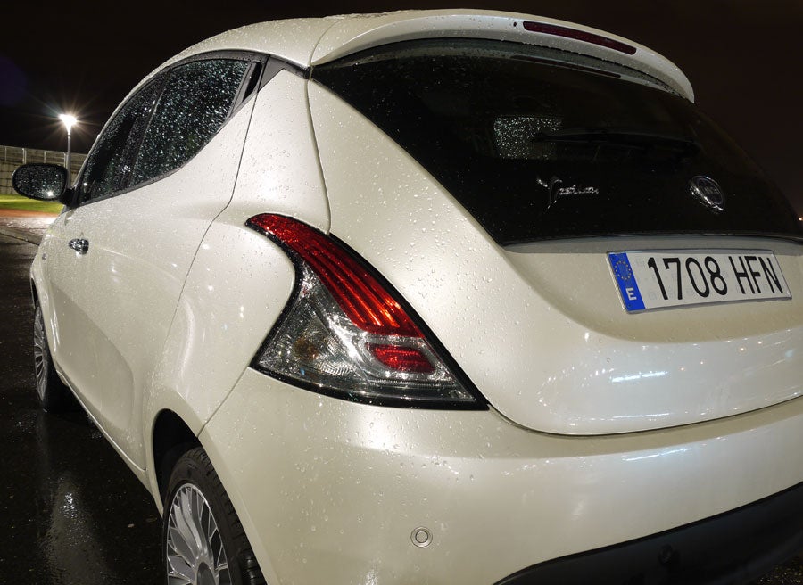 Lancia Ypsilon TwinAir piloto Lancia Ypsilon TwinAir, La Coruña, Rubén Fidalgo