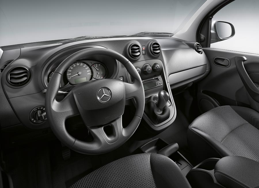 Mercedes Citan Así es el interior del Mercedes Citan, sobrio y funcional.