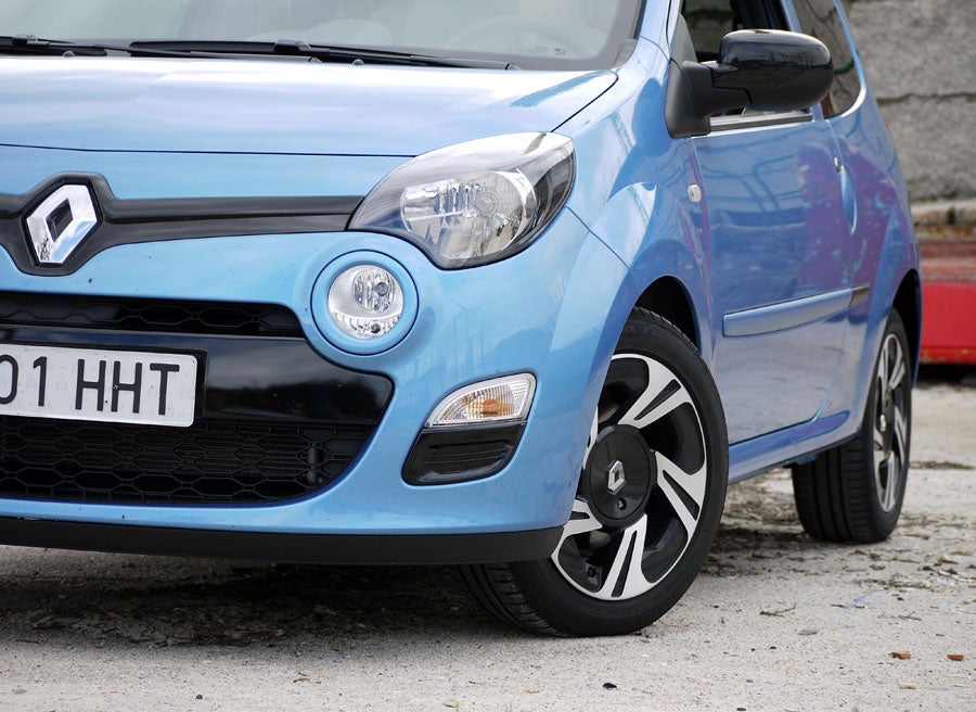 Nuevo Renault Twingo Emotion 1.2 16v 75 eco2 Nuevo Renault Twingo Emotion 1.2 16v 75 eco2, Rubén Fidalgo