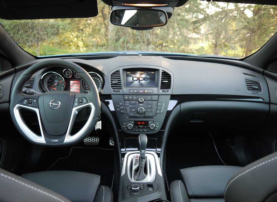 Prueba Opel Insignia OPC (33) Prueba Opel Insignia OPC, salpicadero, Rubén Fidalgo