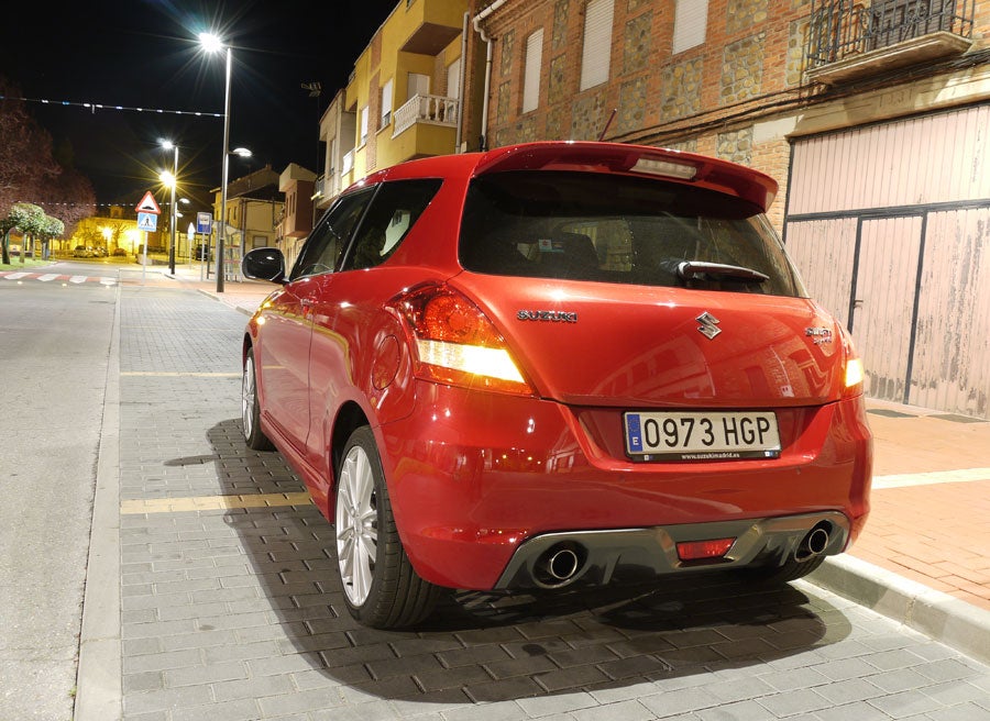 Prueba Suzuki Swift Sport noche Prueba Suzuki Swift Sport, Villabalter, Rubén Fidalgo