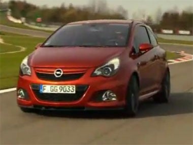 El Opel Corsa OPC Nurburgring rodando en Nordschleife El Opel Corsa OPC Nurburgring rodando en Nordschleife