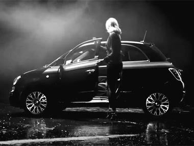 Fiat 500C by Gucci: Vogue Reverse to Perfection Fiat 500C by Gucci: Vogue Reverse to Perfection