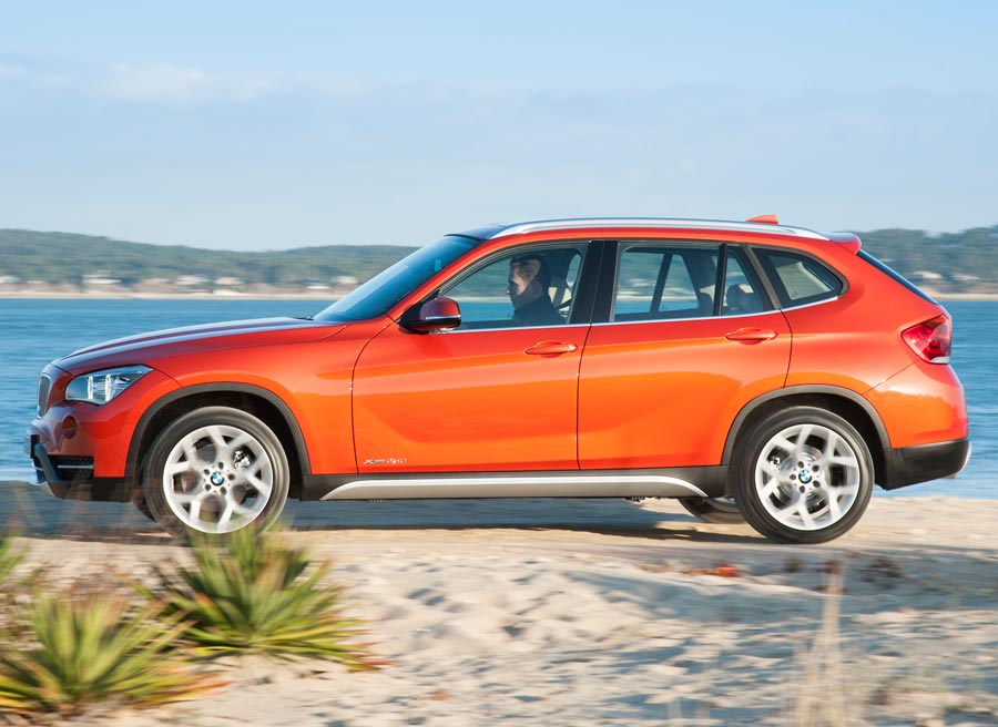 BMW X1 BMW ha renovado el X1 conservando su imagen.