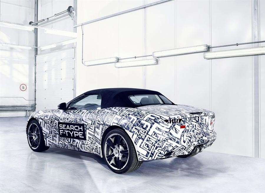 Jaguar F-Type El Jaguar F-Type tendrá una versión V6 de 3 litros y otra V8 de 5 litros.