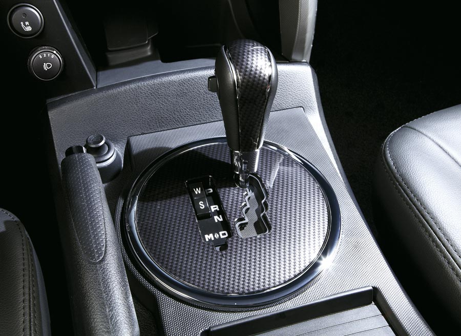 SsangYong Actyon Sports El cambio automático mantiene el sistema de los últimos SsangYong.