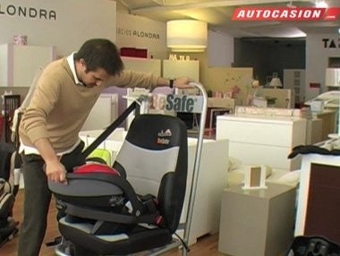 Cómo colocar sillitas infantiles con el cinturón de seguridad Cómo colocar sillitas infantiles con el cinturón de seguridad
