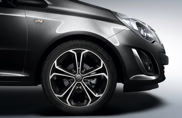 Nuevos Opel Corsa 1.4 turbo ecoFLEX All Black y All White Nuevos Opel Corsa 1.4 turbo ecoFLEX All Black y All White