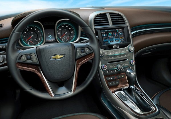 Llega el Chevrolet Malibu El interior es más espacioso que en la versión anterior.