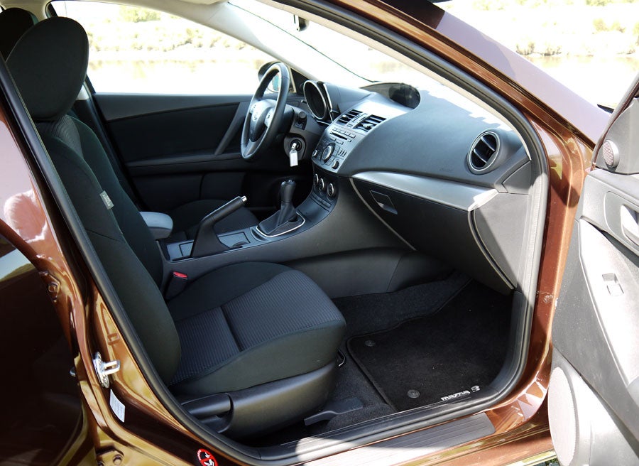 Mazda 3 Mirai 1.6 CRTD 115 CV Mazda 3 Mirai 1.6 CRTD 115 CV, Betanzos, Rubén Fidalgo