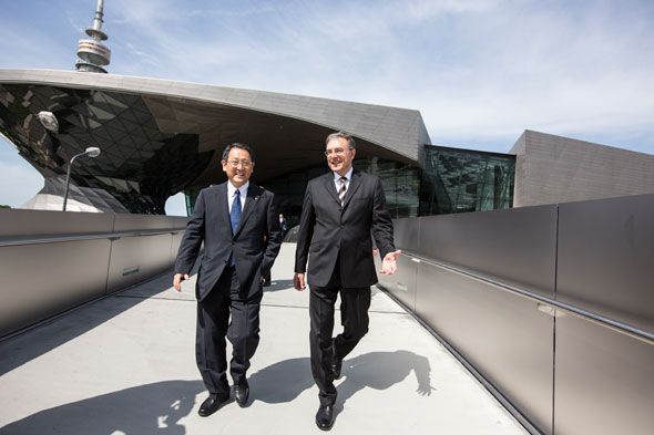 BMW y Toyota cooperarán para el desarrollo de coches eléctricos y de hidrógeno BMW y Toyota cooperarán para el desarrollo de coches eléctricos y de hidrógeno