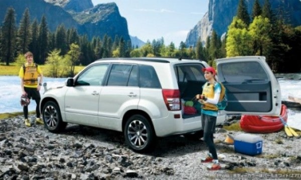 suzukigrandvitara2013trasera El Grand Vitara contará con pequeños cambios.