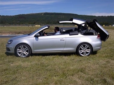 Volkswagen Eos, coreografía descapotando Volkswagen Eos, coreografía descapotando