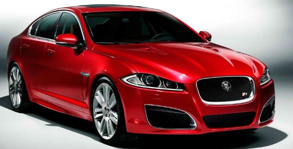 Jaguar presenta dos nuevos motores de gasolina Jaguar presenta dos nuevos motores de gasolina