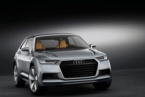 El frontal varía respecto a los Audi Q actuales.