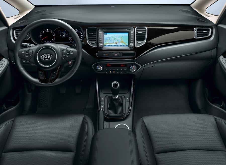 Kia Carens Kia apuesta por la funcionalidad en el interior del nuevo Kia Carens.