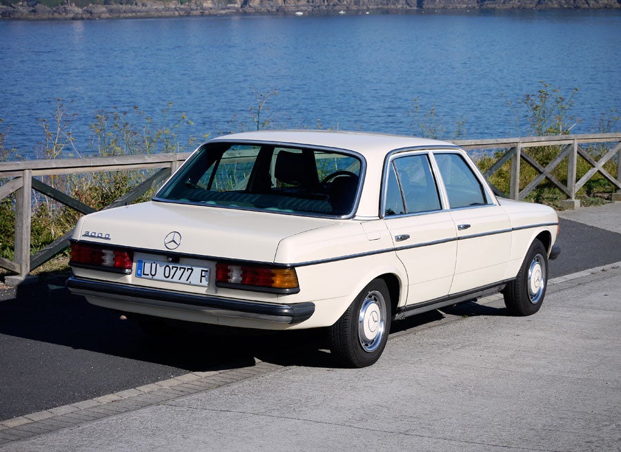 Obsolescencia programada en el automóvil Mercedes W123, Punta Canide, Rubén Fidalgo
