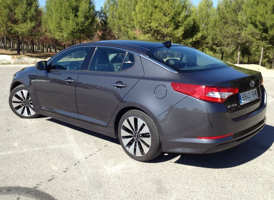 Kia Optima El Kia Optima con todo el equipamiento supera los 31.000 euros de precio.