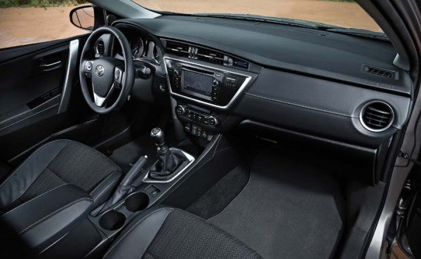 Toyota Auris 2013 Toyota Auris interior