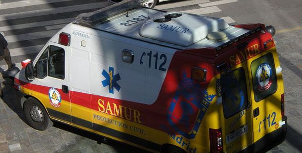 ¿Cómo ceder el paso a un vehículo de emergencia? ¿Cómo ceder el paso a un vehículo de emergencia?