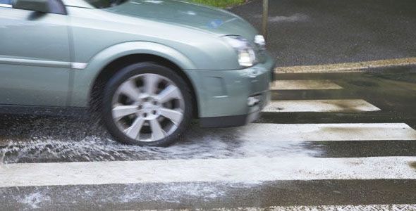 10 claves para conducir con lluvia 10 claves para conducir con lluvia