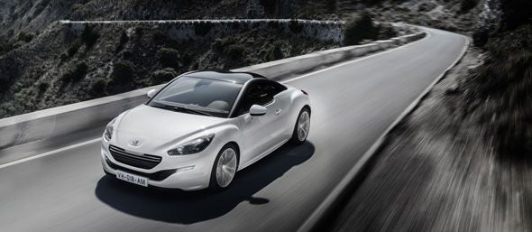 El renovado Peugeot RCZ Sport Coupé llegará en enero a los concesionarios británicos El renovado Peugeot RCZ Sport Coupé llegará en enero a los concesionarios británicos