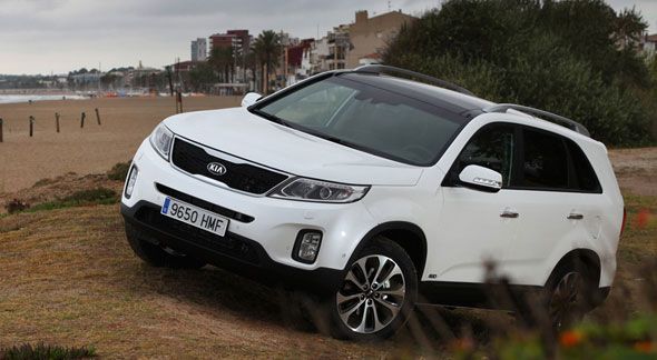 Los nuevos Kia Sorento y Forte se presentan en EE.UU. Los nuevos Kia Sorento y Forte se presentan en EE.UU.