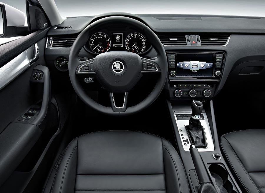 Skoda Octavia El interior del nuevo Octavia adopta el nuevo lenguaje de diseño de Skoda.