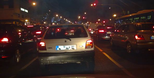 ICV acusa al Gobierno de apagar farolas en carreteras por motivos económicos y alerta de aumento de riesgo ICV acusa al Gobierno de apagar farolas en carreteras por motivos económicos y alerta de aumento de riesgo