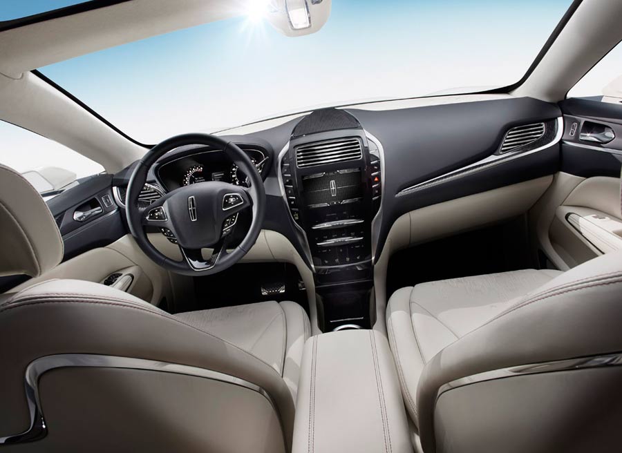 Lincoln MKC El interior del Lincoln MKC destila elegancia por los cuatro costados.