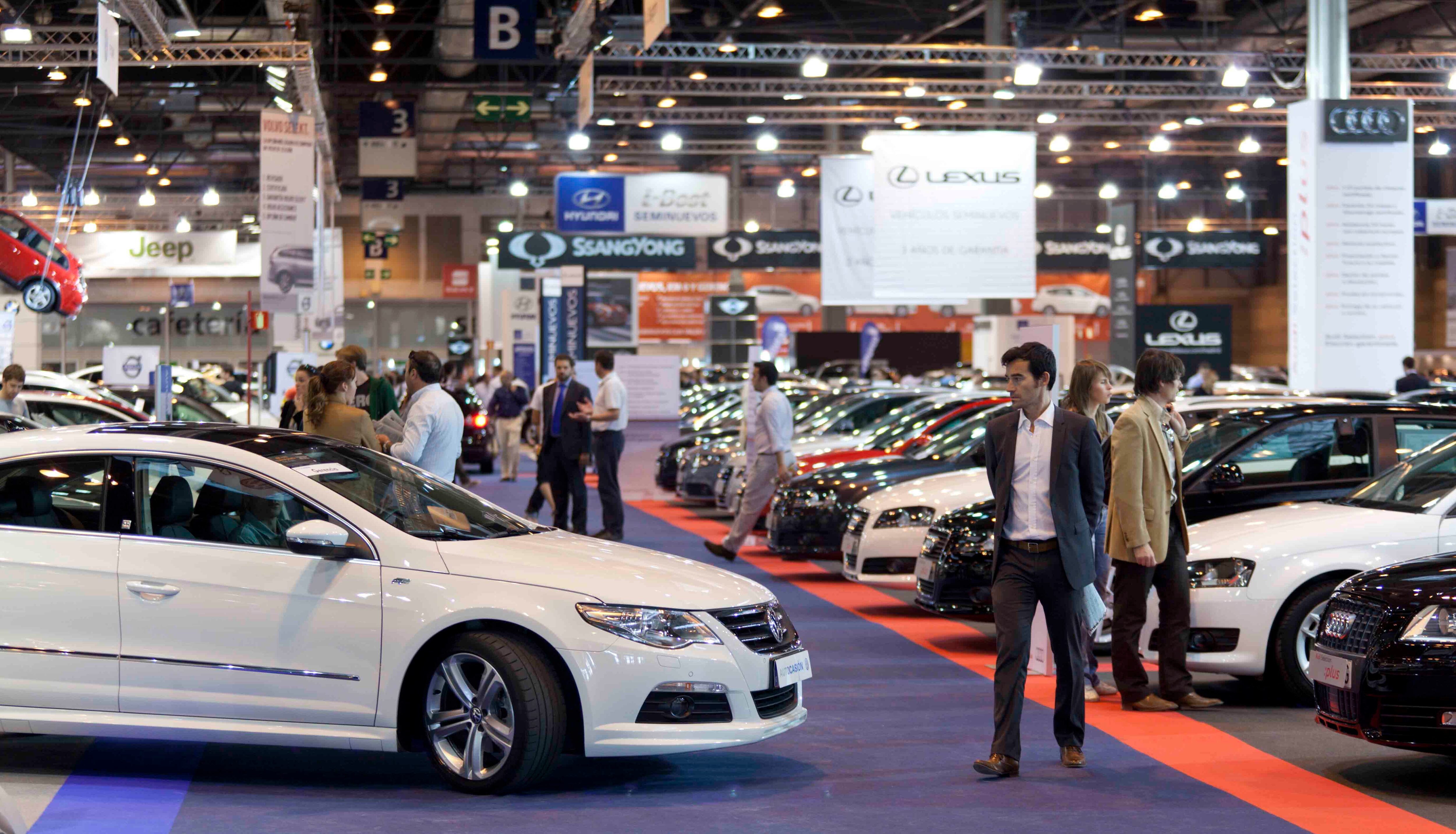 Los Coches Usados Se Agotan En Los Concesionarios