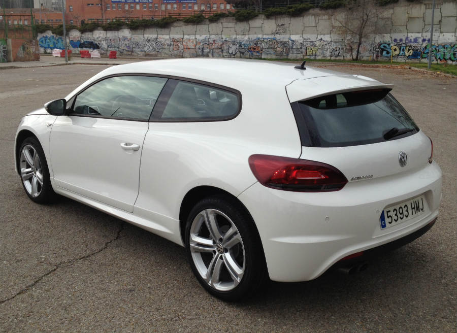 Scirocco Hurricane El Scirocco Hurricane es el coche ideal para quien quiera un coche de aspecto deportivo sin que ello implique incorporar un motor de altas prestaciones.