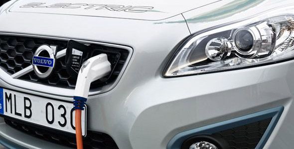 Hacienda pide gravar con un impuesto de matriculación a los coches eléctricos Hacienda pide gravar con un impuesto de matriculación a los coches eléctricos