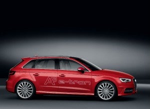 Audi A3-e-tron Audi anuncia un consumo de 1,5 litros cada 100 km para el A3 e-tron.